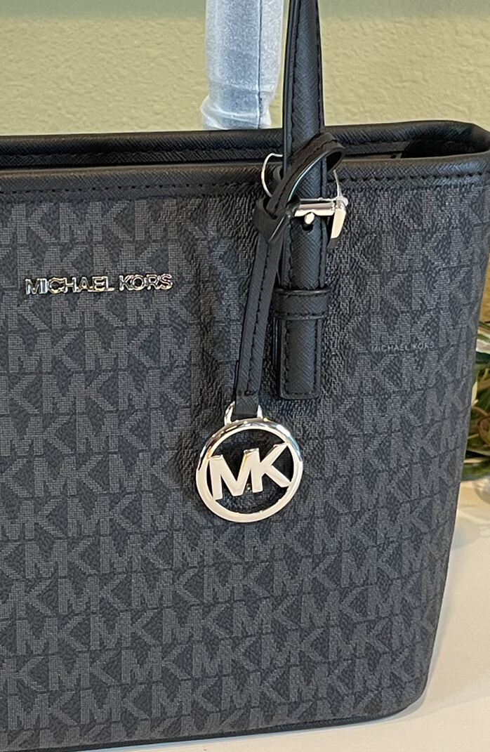 MICHAEL KORS JET SET TRAVEL XS ZIP CROSSBODY MK BLACK SIGNATURE