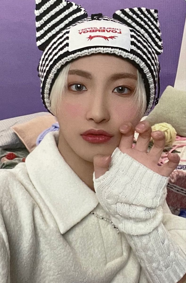 ATEEZ - SEONGHWA WINTER SPEACIAL MD : SNOWMAN FACTORY Photocard