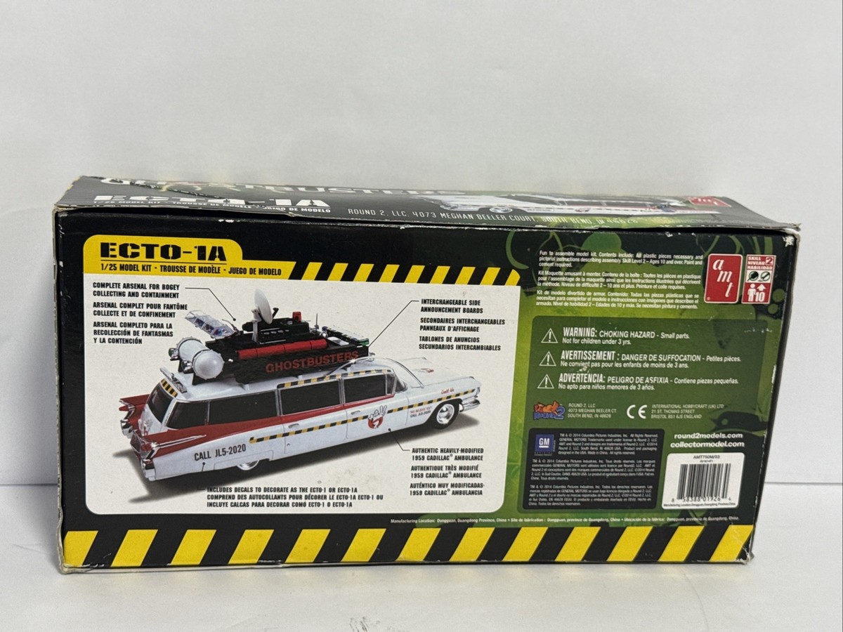 Ghostbusters ECTO-1A 1/25 AMT Model Kit Skill Level 2 Ages 10+ New