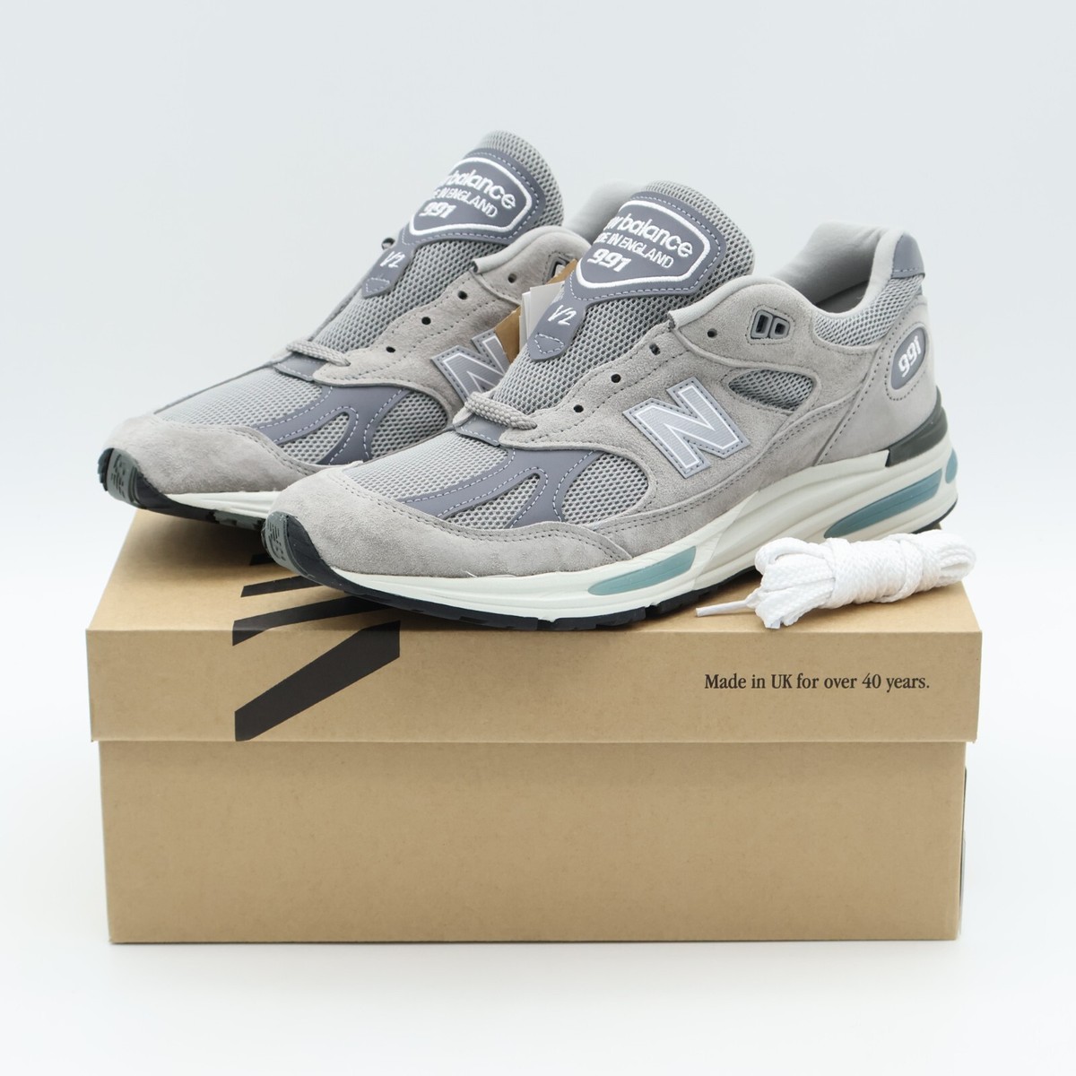 U991GL2 New Balance 991V2 Gray MiUK Rock Ridge Grey Dove Alloy