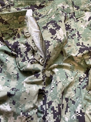 US Navy Combat AOR2 Pants 33 SHORT NWU Type III Trousers Camo