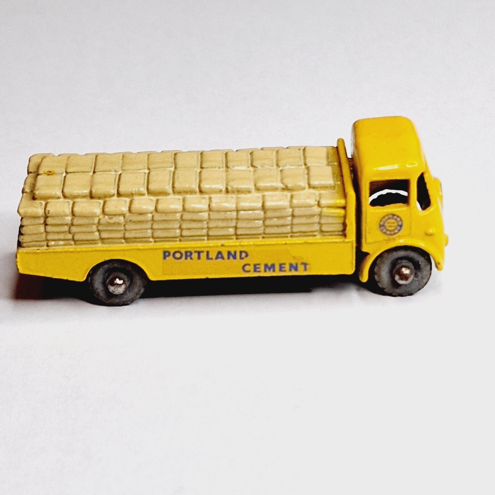 Matchbox 51a, Albion Chieftain - Free Price Guide & Review