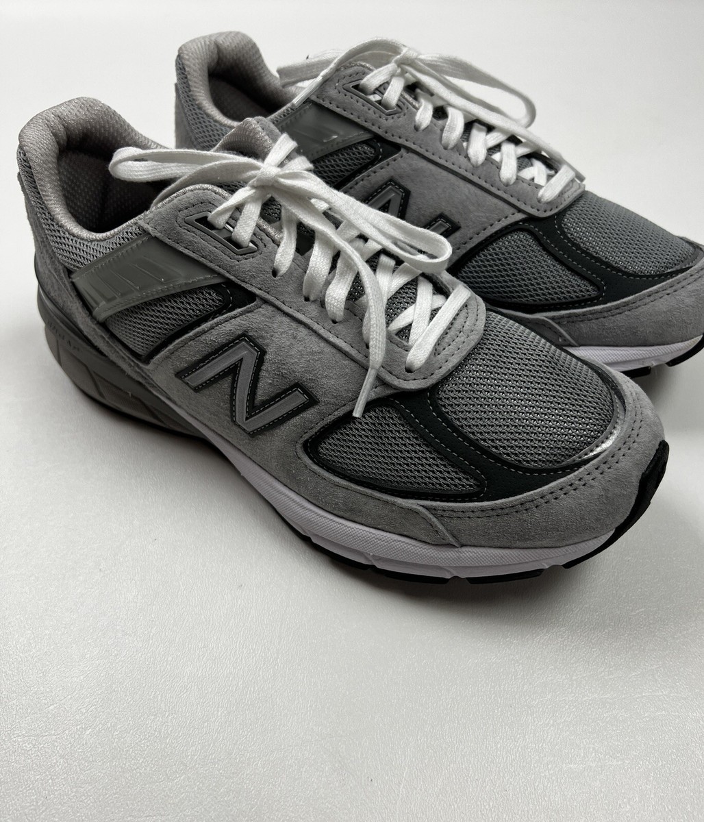 935 New Balance 990 v5 Men Gray Sneakers Size 8.5 4E RETAIL $185