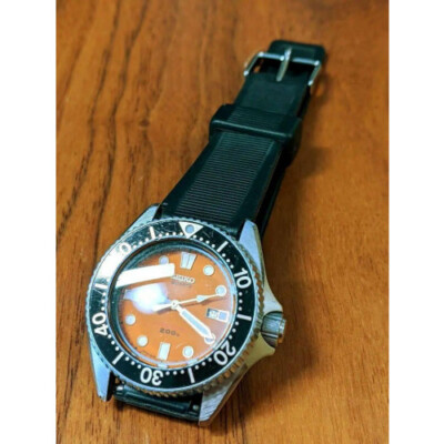 Seiko 2A22-0170 Professional Mini Diver Wristwatch Quartz battery