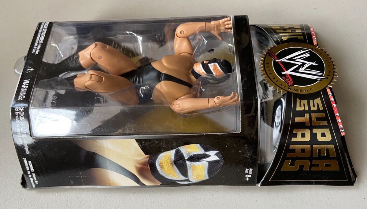 WWE Classic Superstars Giant Machine Wrestling Figure WWF Masked