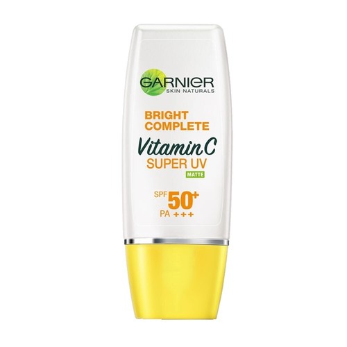 Garnier Bright Complete Super UV Matte Spot Proof Sunscreen SPF 50