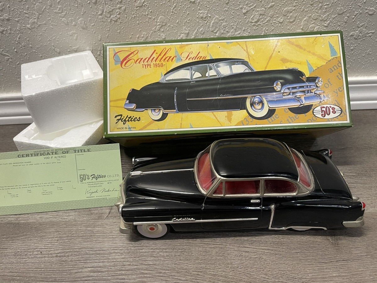 1/18 TYPE 1950 CADILLAC SEDAN TIN Car MADE IN JAPAN 50's BLACK