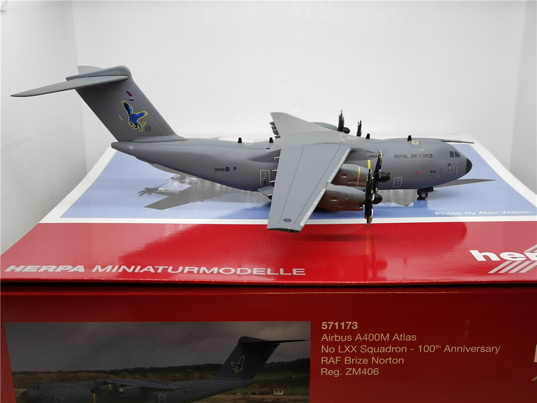 1:200 Herpa A400M Atlas No LXX Squadron RAF Brize Norton Aircraft