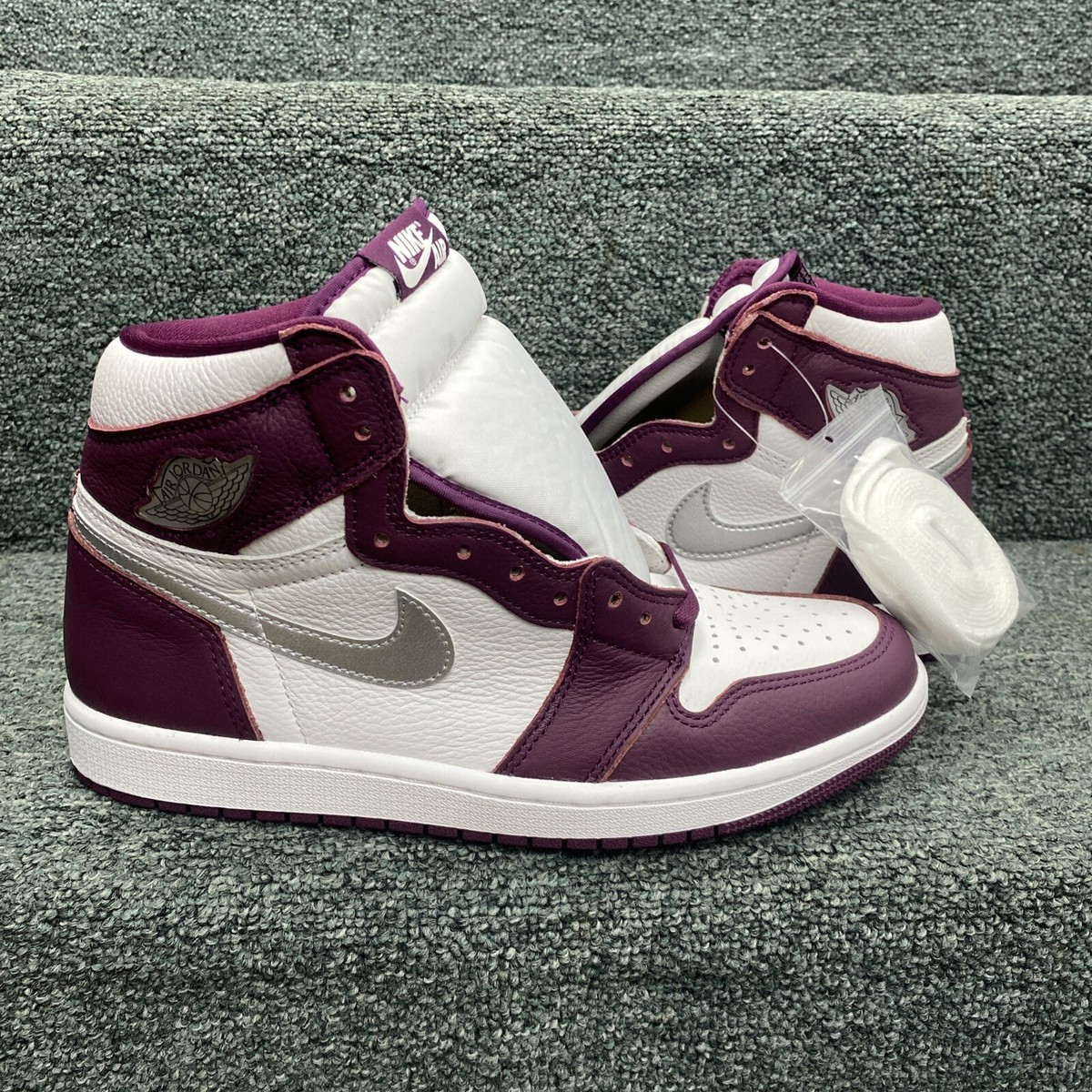 Nike Air Jordan 1 Retro High OG Bordeaux Shoes Mens Size 8.5