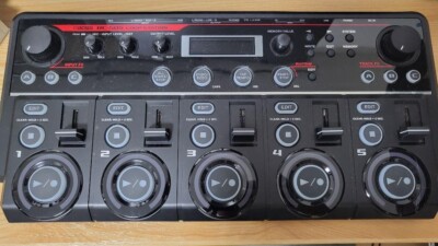 BOSS RC-505 Loop Station Table Top Model Multi Effects DJ machine