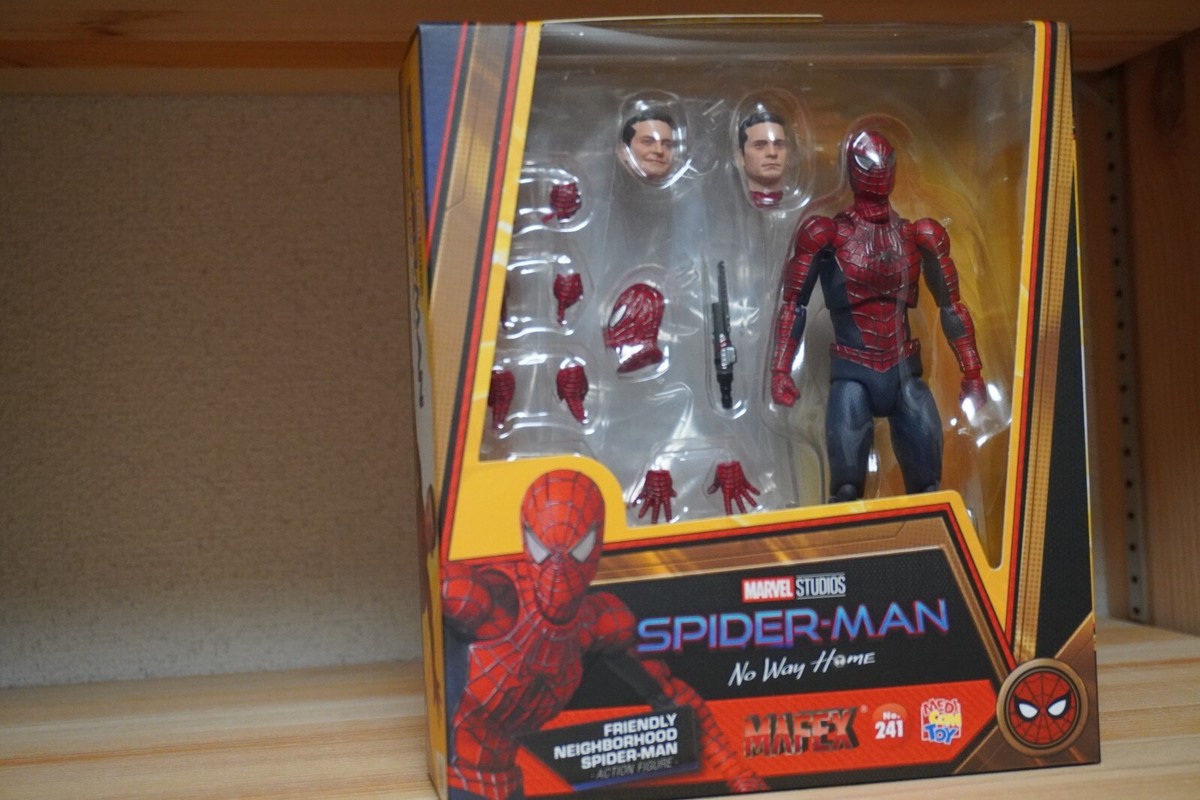 MAFEX No.241 Friendly Neighborhood Spider-Man Spider-Man: No Way