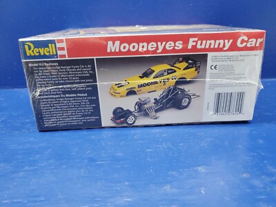 Revell Mooneyes Jim Dunn Kenji Okazaki Driver Funny Car 1/24 Model