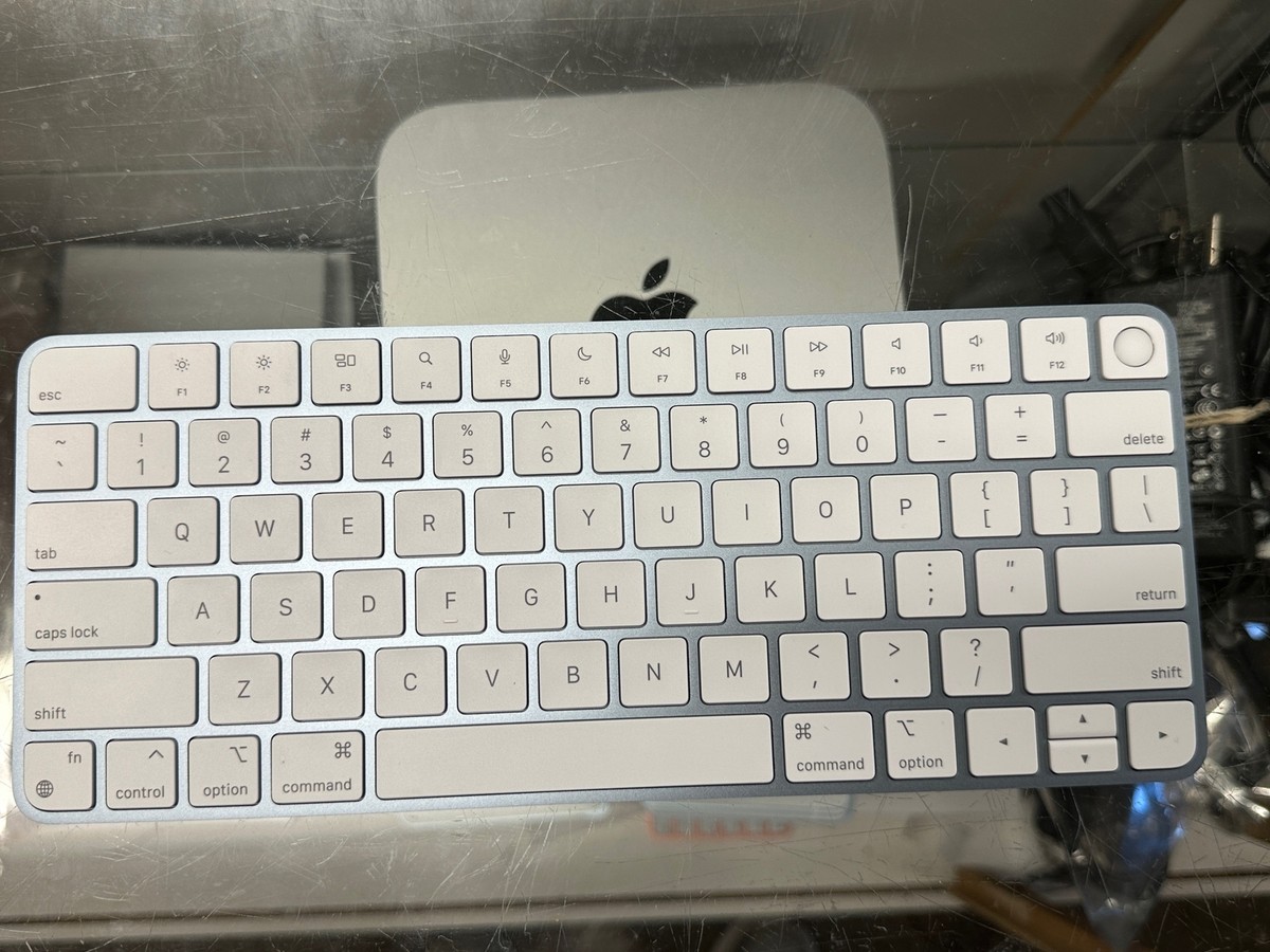 Genuine Apple magic keyboard with Touch ID for M1 Macs Blue A2449