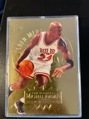 Michael Jordan 1995-96 Fleer Ultra #25 Gold Medallion Chicago