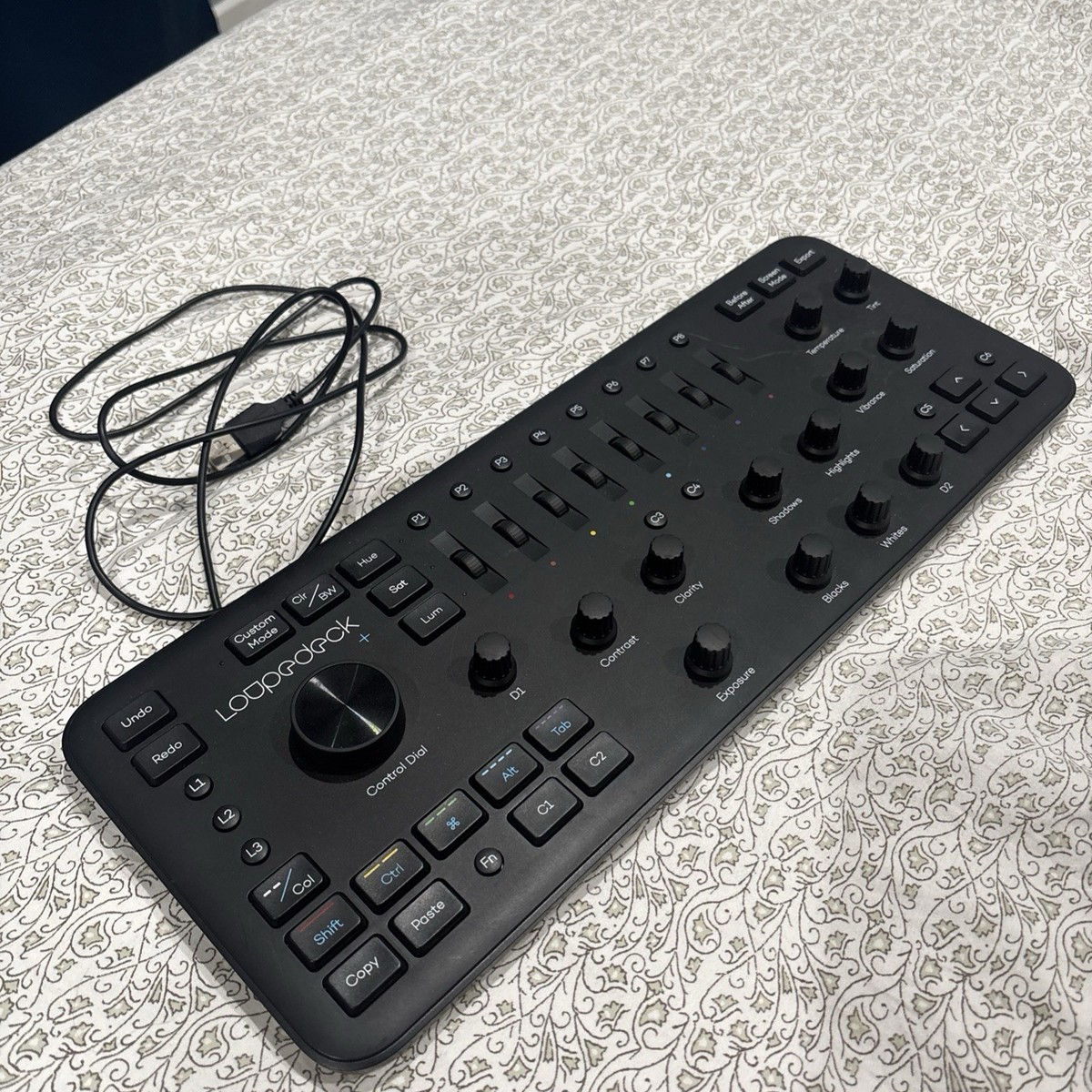 Loupedeck Plus + Photo editing controller The Photo/Video Editing