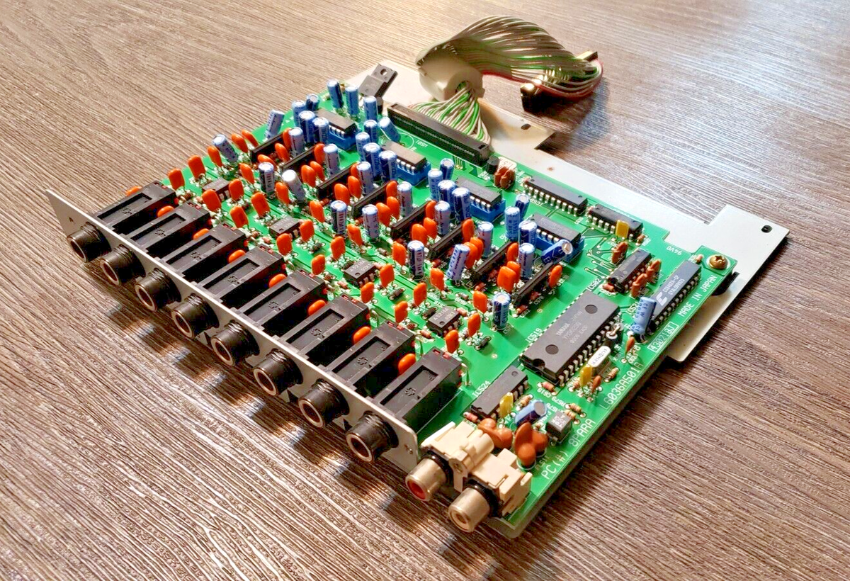 AKAI MPC 2000XL & 2000 8-OUTPUT EXPANDER BOARD (IB-M208P) FOR