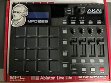 Akai Professional MPD226 Midi Pad Controller with 16 MPC Pads for