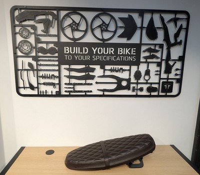 TRIUMPH Seat, Bench, Quilted, Brown BONNEVILLE STREET TWIN