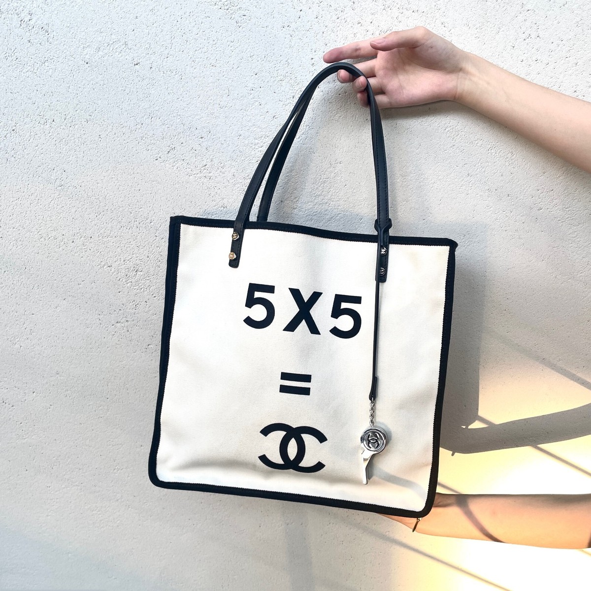RAREAuth CHANEL 5 x 5 Large White Black Canvas Tote Bag Vintage | eBay