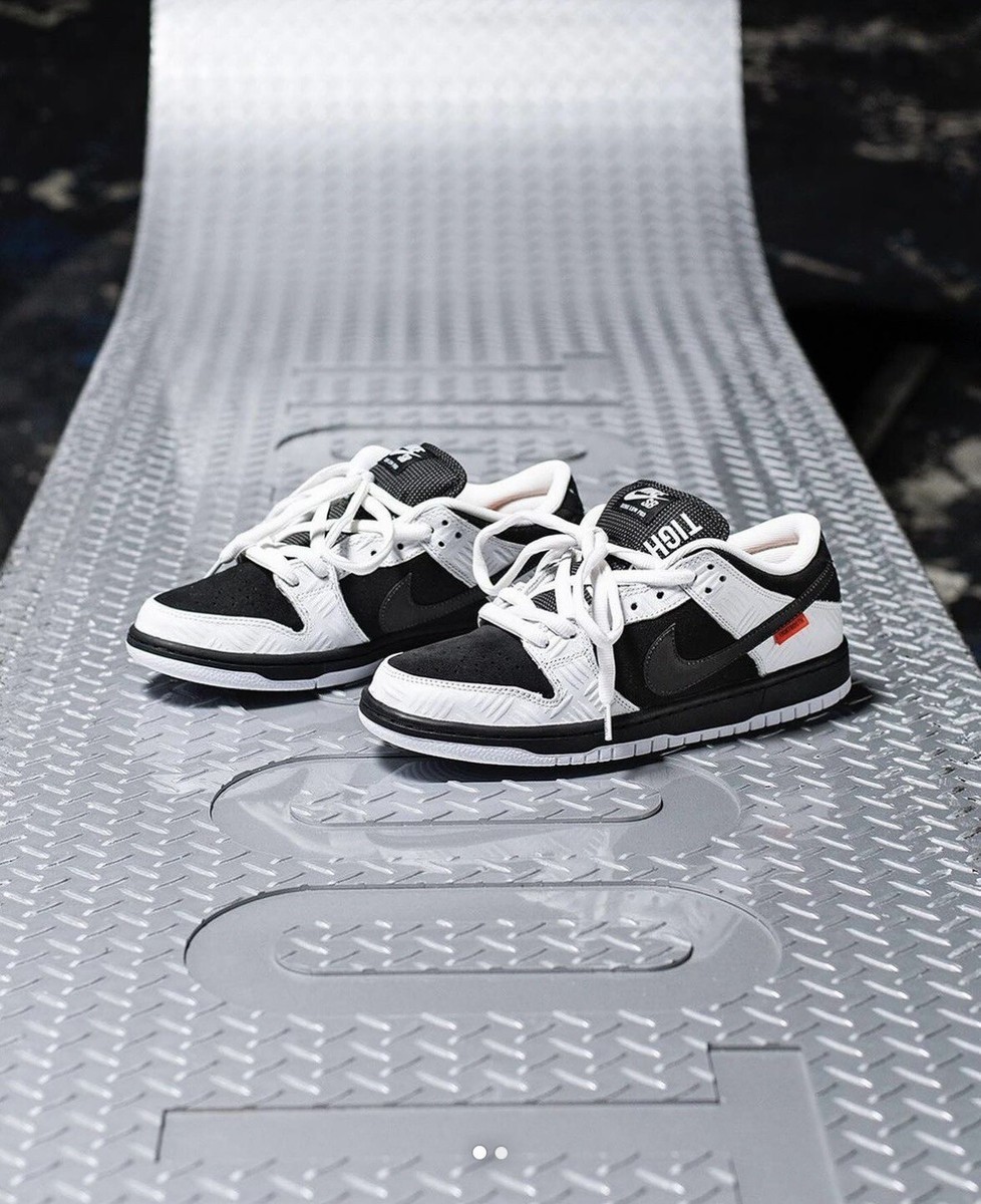 NIKE SB TIGHTBOOTH DUNK LOW PRO (SIZE 9) (FD2629-100) FW24 SUPREME