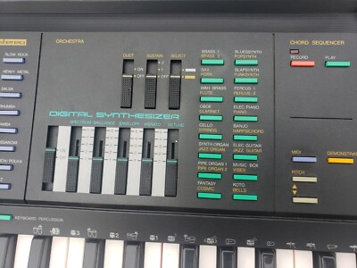 YAMAHA PSR-36 61-key Stereo Keyboard Sequencer Synth Drums MIDI