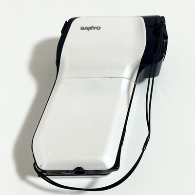 SANYO DMX-CG11 Xacti SDHC Camcorder 40MB HD White Good | eBay