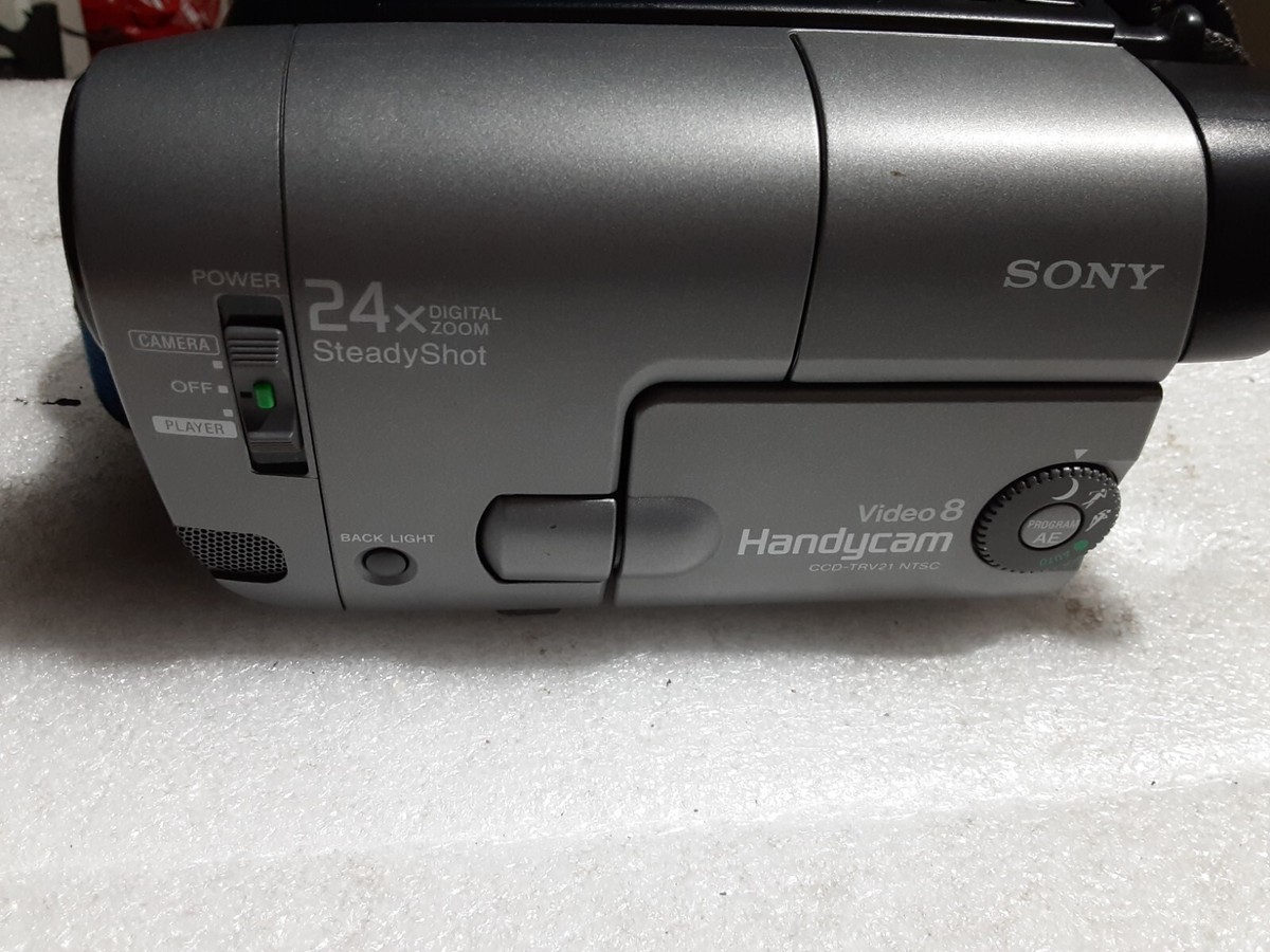 Sony Handycam SteadyShot CCD-TRV21 Video8 Camcorder Video Camera