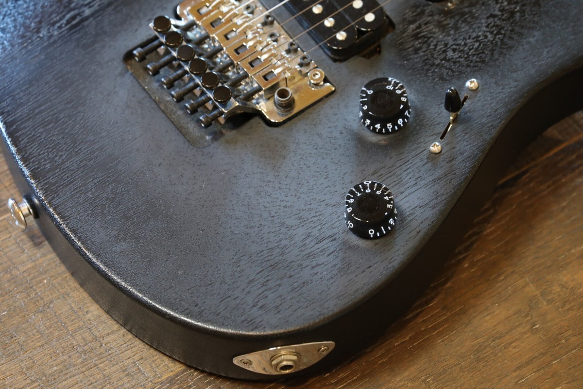 Suhr Modern Satin Pro Electric Guitar Black HSH w/ Floyd Rose +