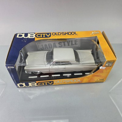 Jada Dub City Oldskool 1963 Cadillac Lowrider 1:18 Diecast Pearl