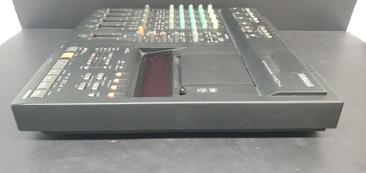 Yamaha MD4 Multitrack MiniDisc Recorder Made in Japan Oct 96