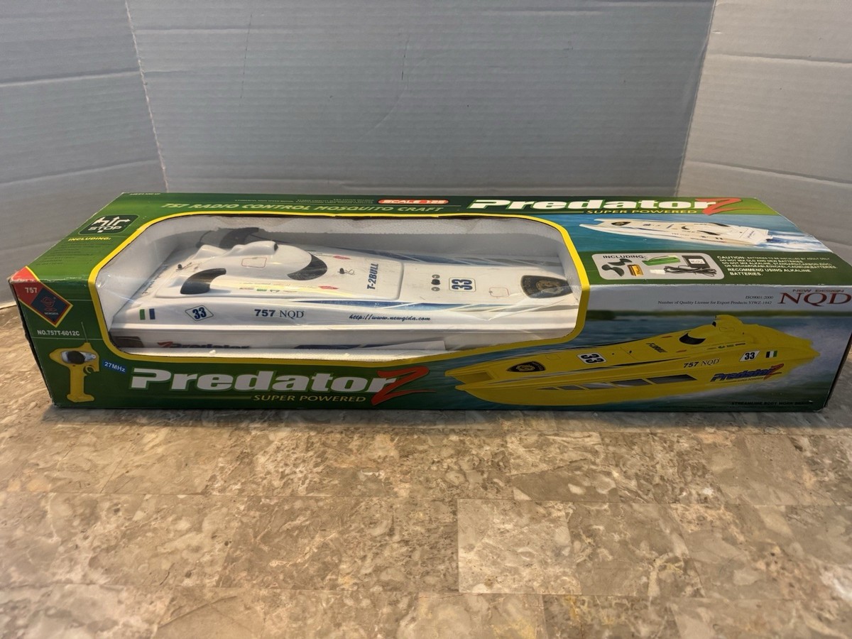 NQD Predator 2 RC BOAT 757 Radio Controlled w/ BOX REMOTE CHARGER