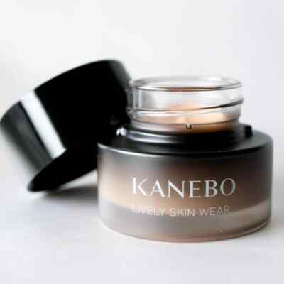 KANEBO Lively Skin Wear Foundation 8 Shades 30g (Discontinued