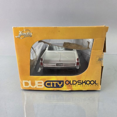 Jada Dub City Oldskool 1963 Cadillac Lowrider 1:18 Diecast Pearl