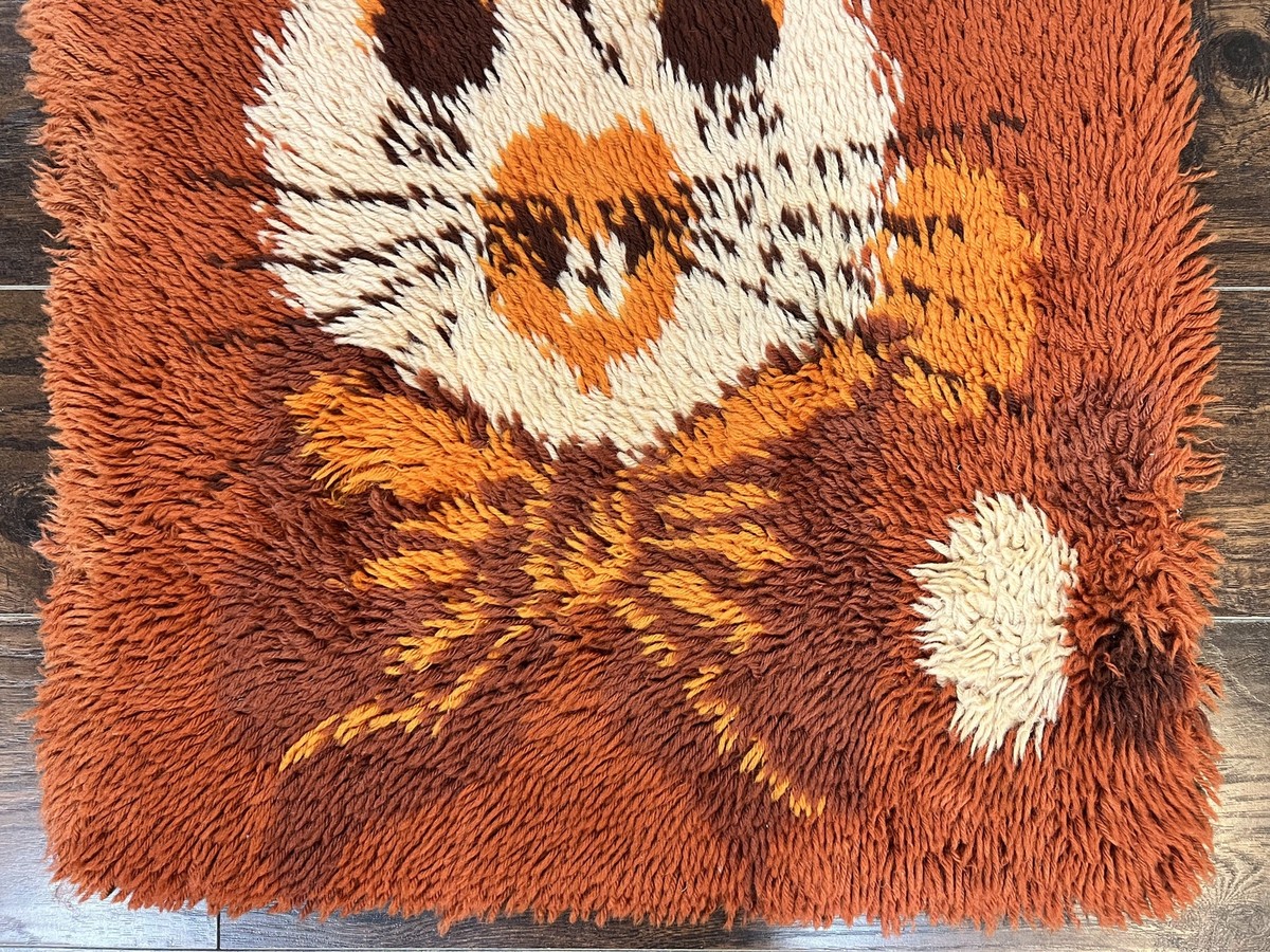 Rya Shag Rug 2x4, Rabbit in Top Hat, Wool, Orange, Vintage 1960s