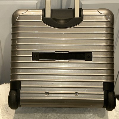 RIMOWA Salsa Cabin 23L 2-Wheel Luggage – Sand Gold –Model 859.40