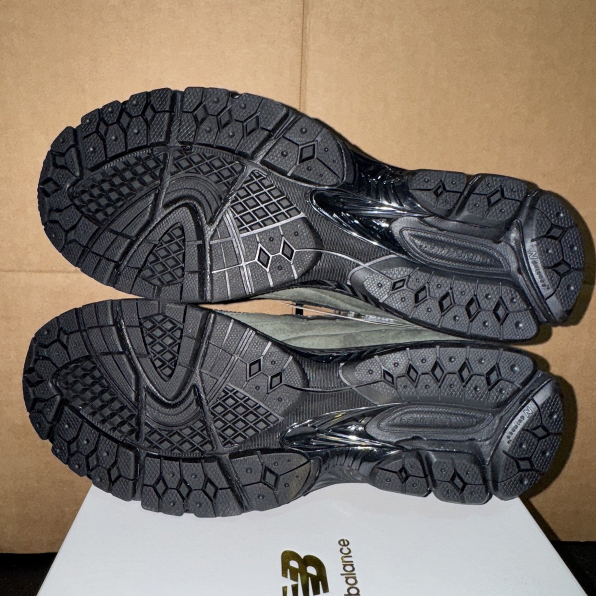 New Balance JJJJound x 2002R GORE-TEX Pine M2002RXY Size 8 BRAND