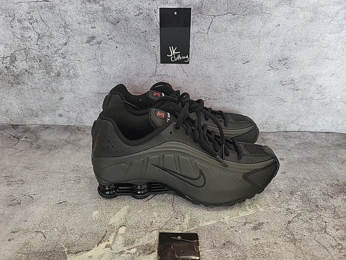 7Y/ Women Size 8.5 - Nike Shox R4 Black Cw2626 003 | eBay