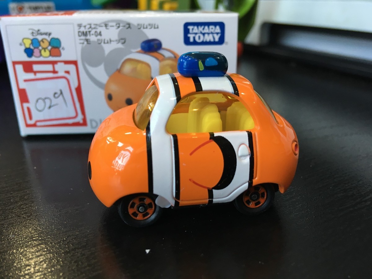 DISNEY MOTORS DMT-05 FINDING NEMO TAKARA TOMY DIECAST CAR TSUM