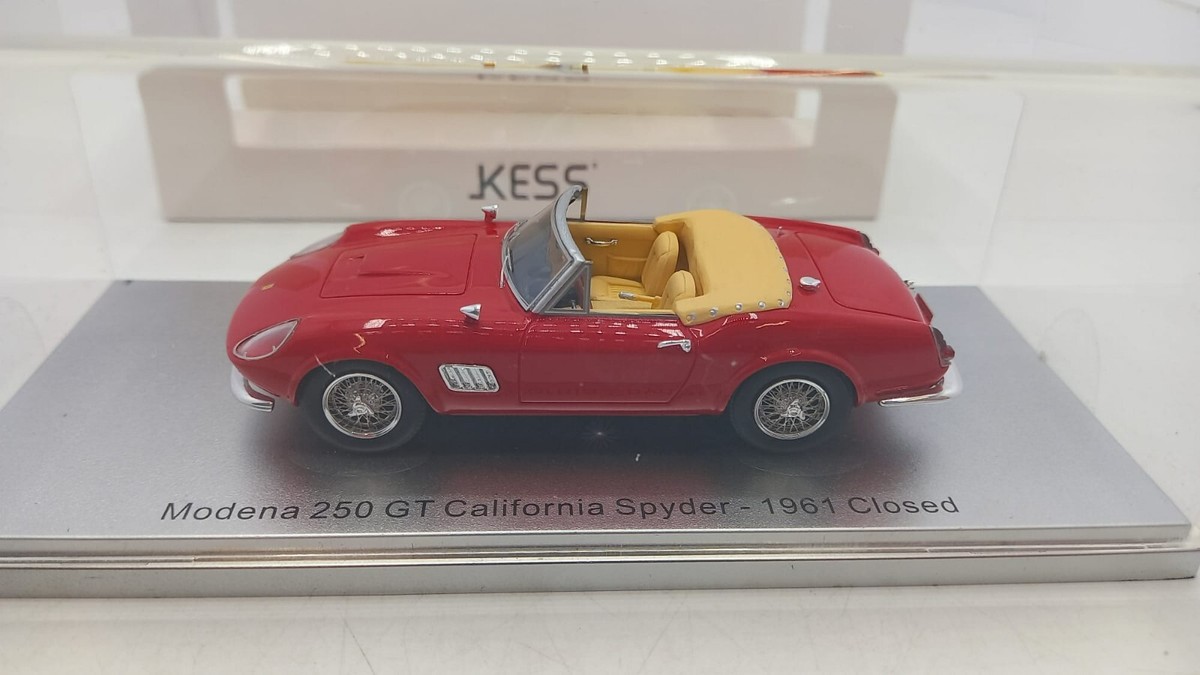 ミニカー KESS modena 250gt Ferrari 1961 closed ミニカー KESS