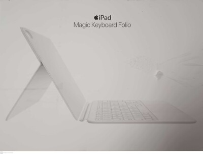 Apple Magic Keyboard Folio for iPad (10th generation) Model A2695