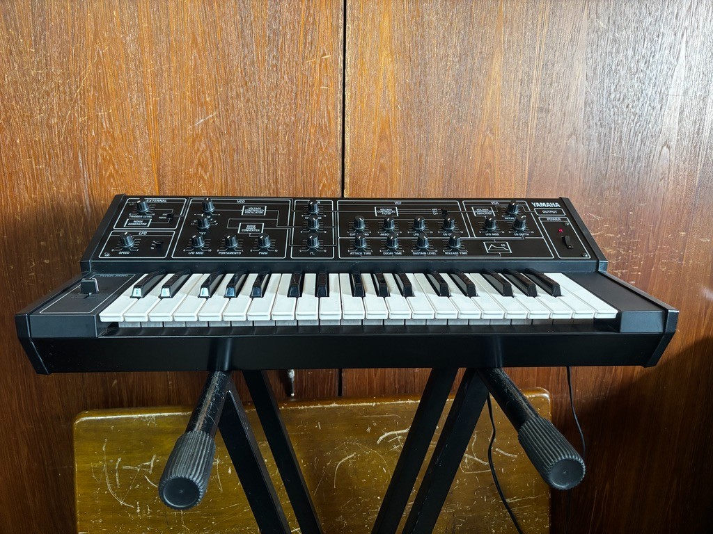 Yamaha CS-5 70's Vintage Analog Monophonic Synth CS series w/ bag