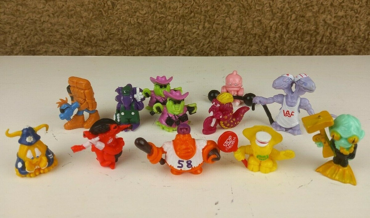 Vintage P.E.T. Aliens PVC Mini 1993 Vivid Imaginations Figures