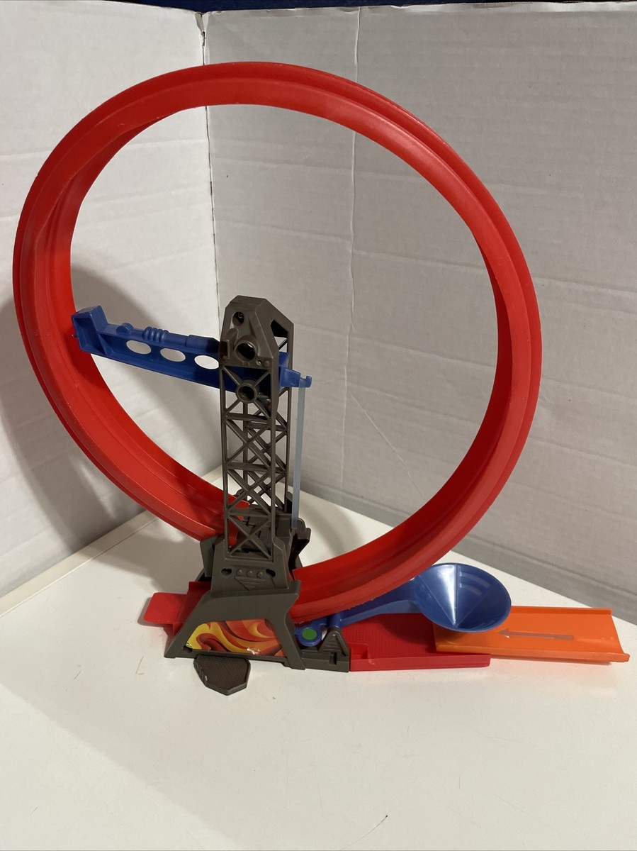 Hot Wheels L8956 Trick Tracks Triple Stunt Starter Set Part - Loop