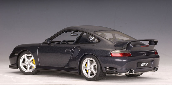 オートアート 1/18 ポルシェ911 996 GT2 2002 PORSCHE 911 (996) TURBO