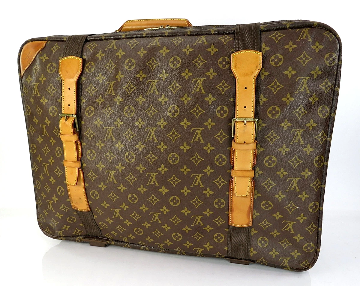Louis Vuitton Brown 23