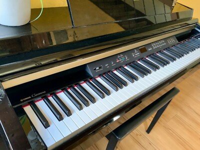 Digital piano Yamaha Clavinova CLP-230 in Ebony finish with stool