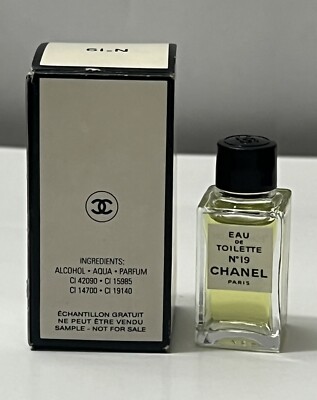 Vintage Chanel No. 19 Miniature Eau de Toilette 4ml/0.13 FL.OZ