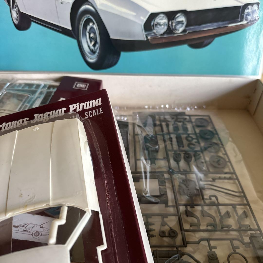 Otaki Bertone Jaguar Pirana 1/16 Scale Vintage Plastic Model Kit
