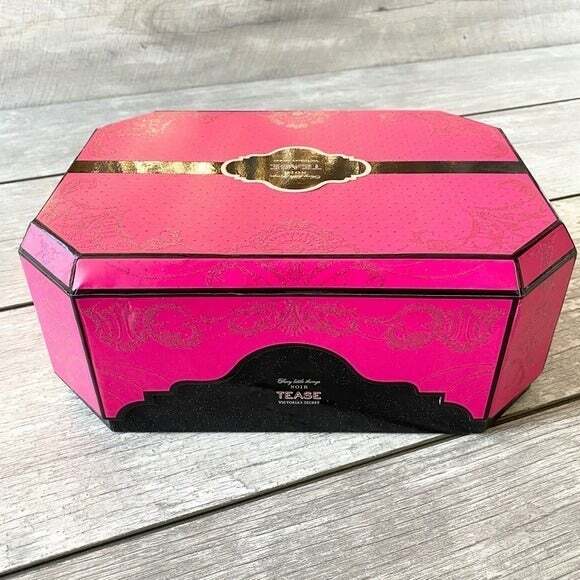 Victoria Secret Sexy Little Things Noir Tease Perfume Gift Box Set