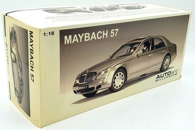 Autoart 1/18 Scale Diecast 76152 - Maybach 57 SWB - Grey Middle